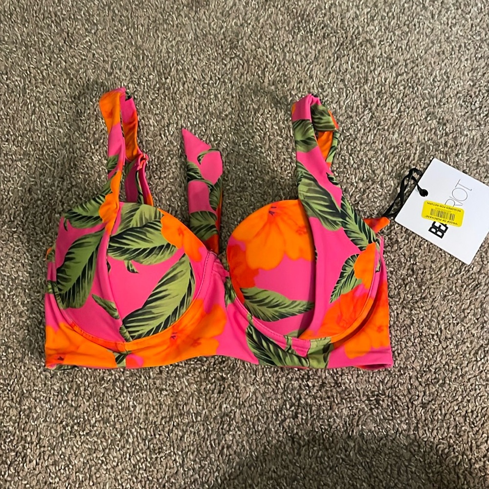 Beach Riot swim top